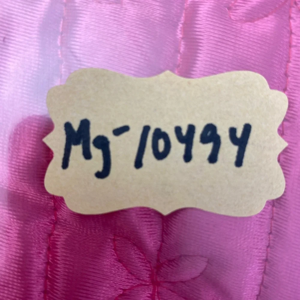 Vintage Jolie Two Quilted Robe Women Size Medium Hot Pink Bow Stitch‎ Button
